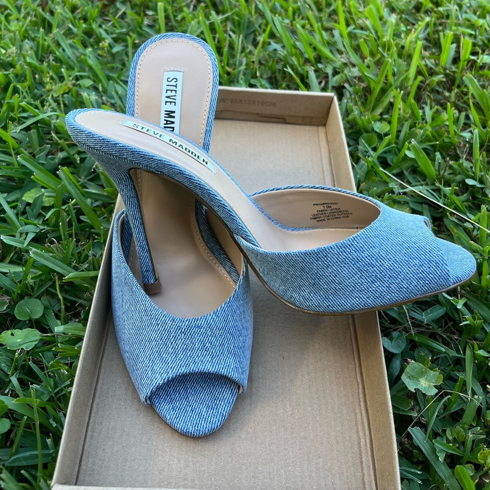 Steve Madden Priva Denim Fab Heels, never worn
